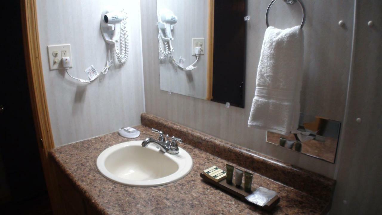 Motel 72 Грейлинг Екстериор снимка