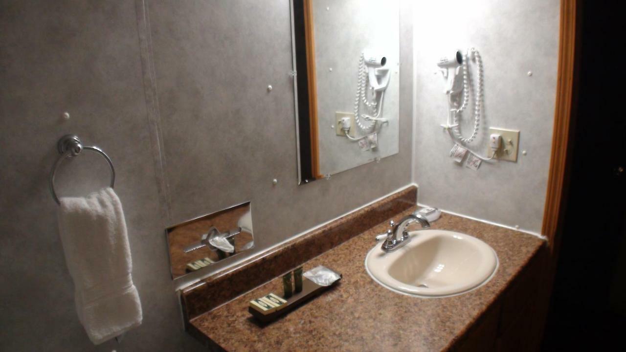 Motel 72 Грейлинг Екстериор снимка